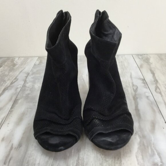 Vince Camuto Peep Toe Perforated Black Suede Booties 39.5 - Picture 5 of 9